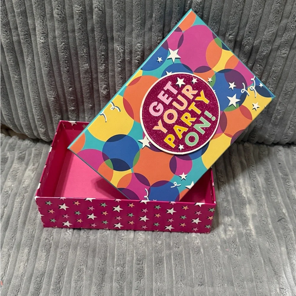 2 Gift Boxes